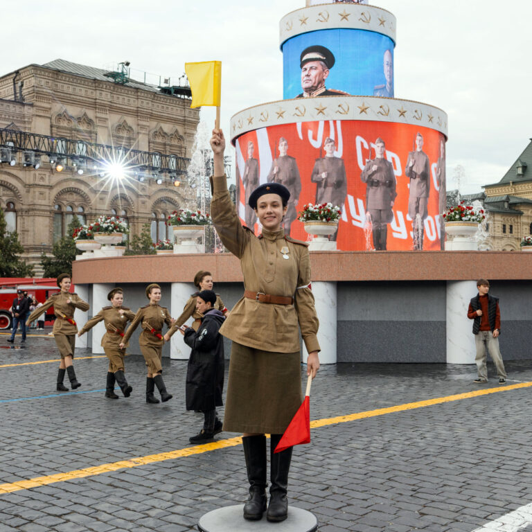 Can Russia’s Economy Withstand Trump’s Threats to Impose Sanctions?