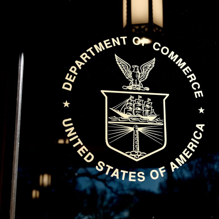 Two Big Law Firms Said to Be Doing Free Work for Trump Administration