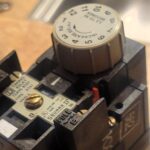 2025 One Hertz Challenge: Using Industrial Relays to Make a Flasher