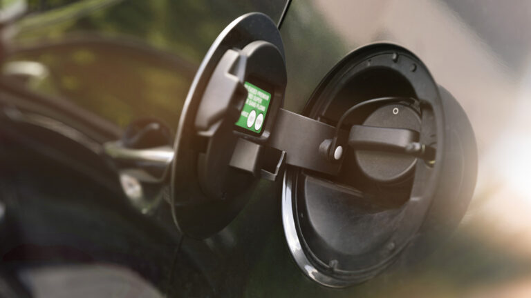 Does Sugar In A Gas Tank Really Ruin Your Engine? Here's What Damage It Can Do