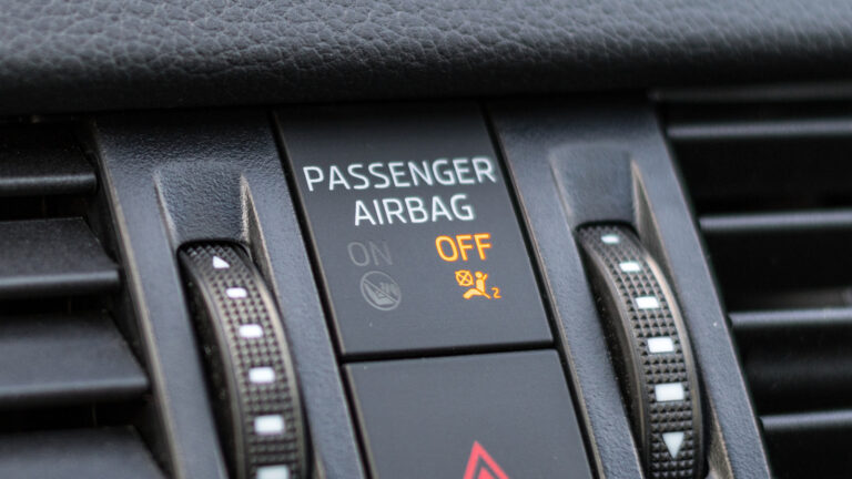 The Reason Why Passenger Airbags Have An On/Off Switch