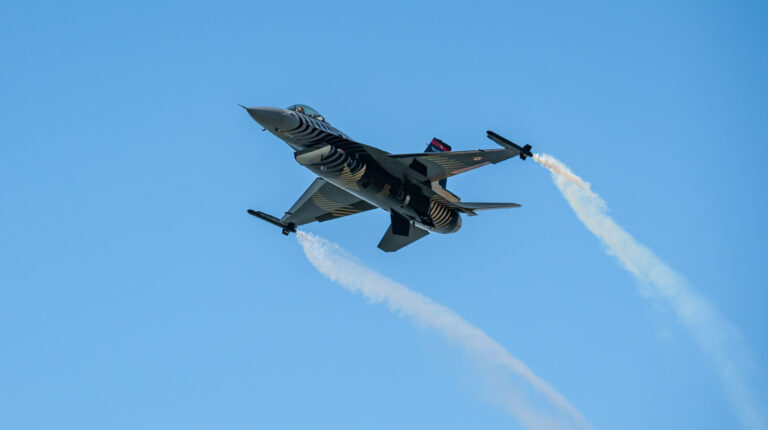 Why Fighter Jets Are Inherently Unstable (And What Makes Them Safe To Fly)