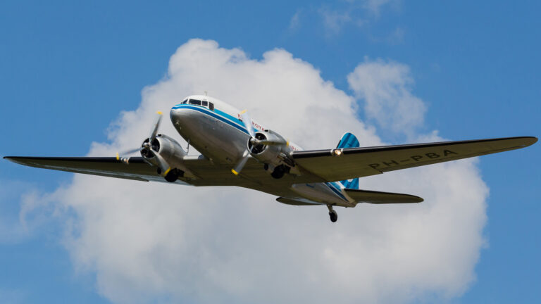 The Most Produced Commercial Airliner Isn't The Boeing 737 Or The Airbus A320 (And It Still Flies Today)