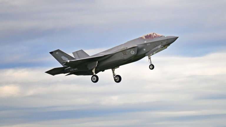 How Long Can An F-35 Fly Without Refueling?