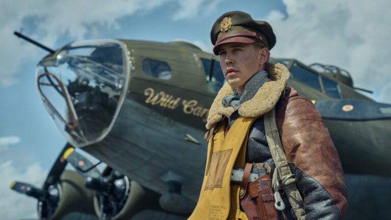 The Reason Why Air Force Pilots Wore Bomber Jackets With An Orange Lining