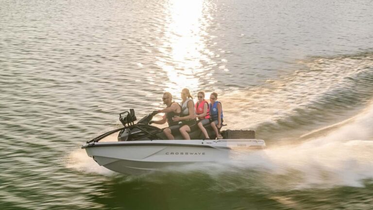 Yamaha CrossWave: What Makes This Powerful 4-Person WaveRunner So Special?