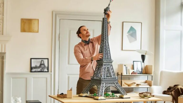 13 Of The Biggest LEGO Sets Ever Made, Ranked By Total Pieces