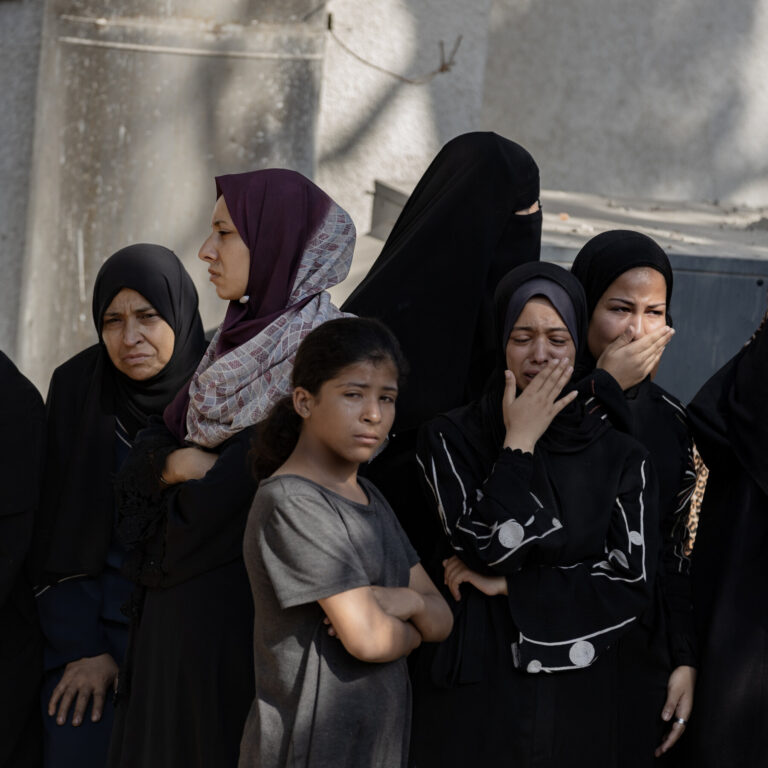 U.N. Inquiry Says Israel Is Committing Genocide, and Trump Threatens Crackdown on Liberal Groups
