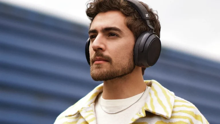 Sennheiser Momentum 4 Headphones are a great deal for audiophiles