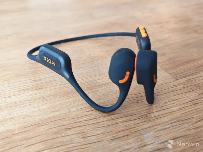 Hands-on with the Mixx Resonate Pro Waterproof Bone Conduction Headphones