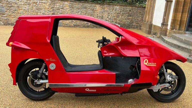 This Crazy Enclosed Motorbike Is Totally What Wallace and Gromit Would Ride