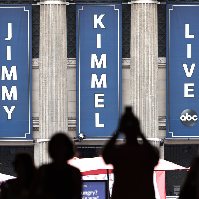 Politicians and Celebrities Weigh In on Jimmy Kimmel’s Return to Late Night