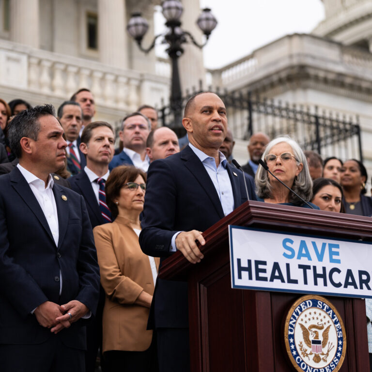 Deadlock Grows Uglier as Congress Heads Toward Government Shutdown