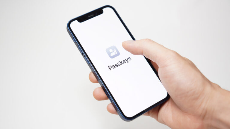 Why It's Safer To Use Apple's Passkeys Option Instead Of Passwords