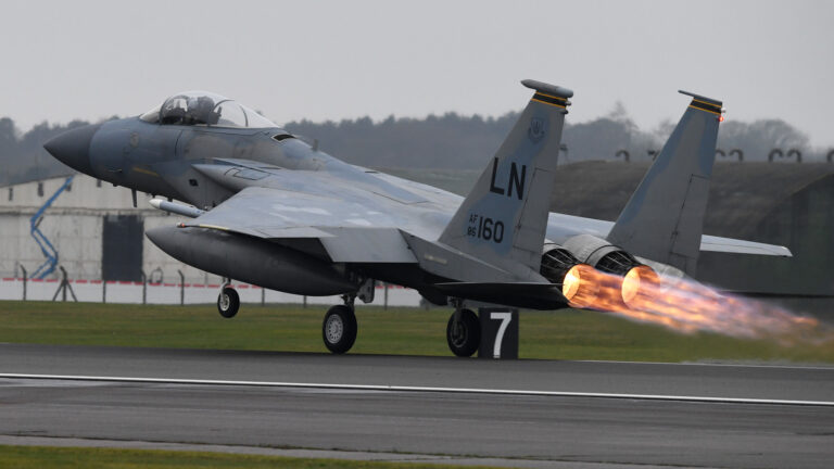 What Engines Do F-15 Jet Fighters Use & How Powerful Are They?