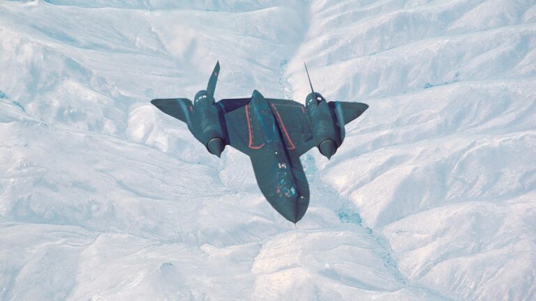 Why Did The US Air Force Retire The SR-71 Blackbird?