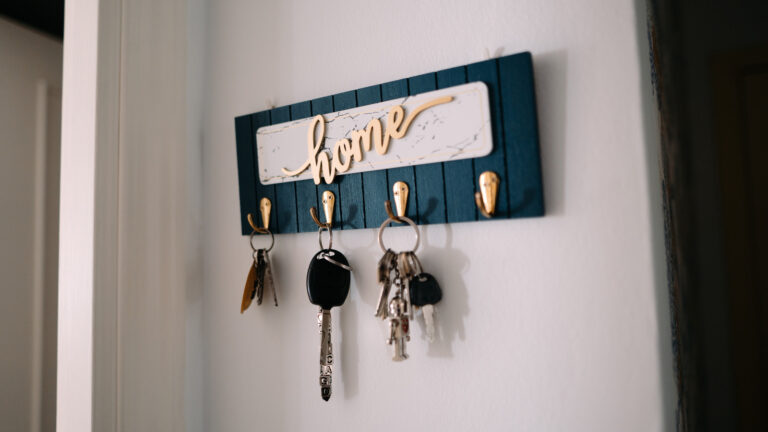 5 Tools & Gadgets That Deserve A Spot On Your Keychain