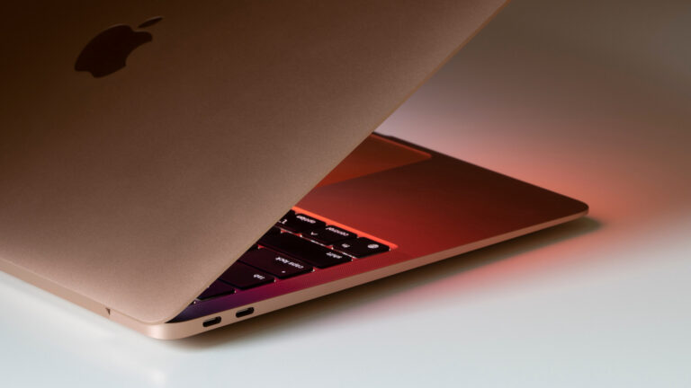 5 Handy Uses For Your MacBook's USB-C Port