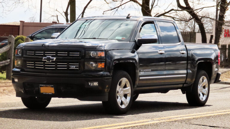 5 Reasons Owners Say You Should Steer Clear Of The 2015 Chevy Silverado