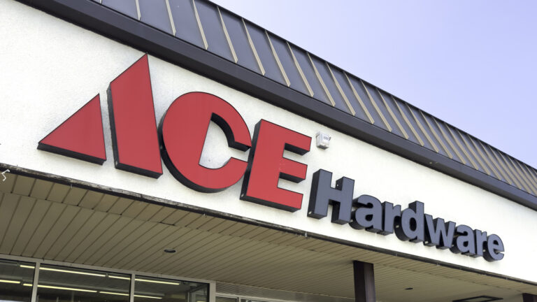 Ace Hardware's Milwaukee Outdoor Tool Sale Is On - Here's How Deep The Deals Go