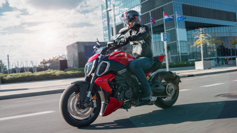 Ducati Diavel V4 Motorcycle: How Fast Is The Bike & Is It Good For Beginners?