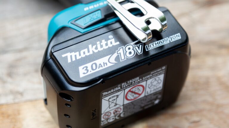 What's The Average Lifespan Of A Makita Battery, And Are There Ways To Extend It?