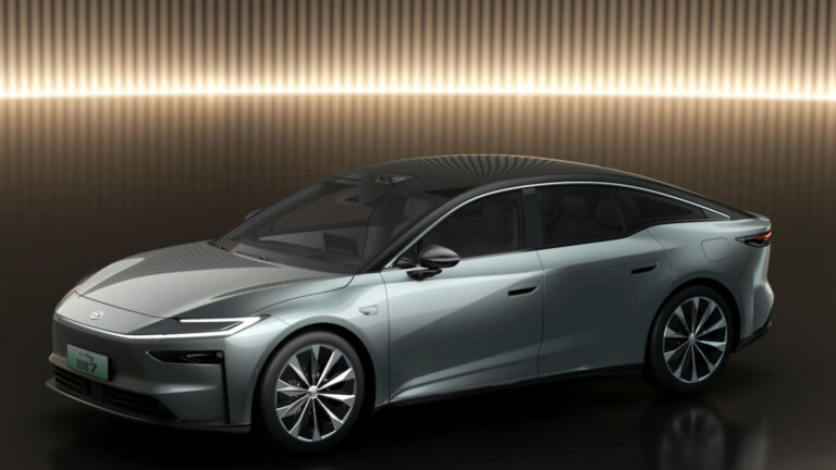 Toyota's Flagship Chinese EV Has Some Pretty Cool Features