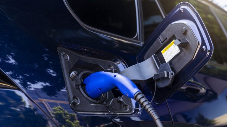 Toyota Has A Fix For Lazy Drivers Who Never Plug In Their Hybrids