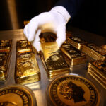 Gold Price Hits $4,000 an Ounce, a Sign of Turmoil and Unease