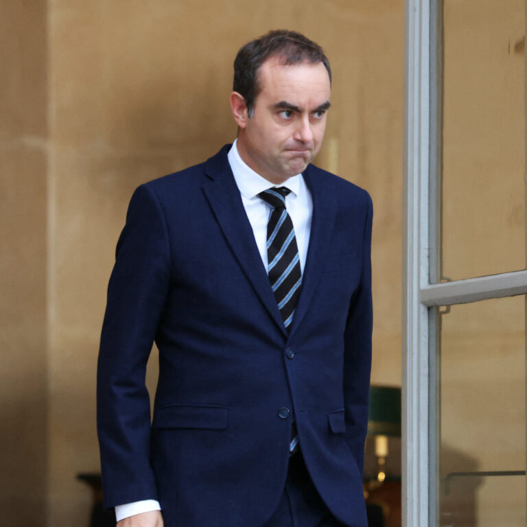 French Prime Minister Sébastien Lecornu Resigns
