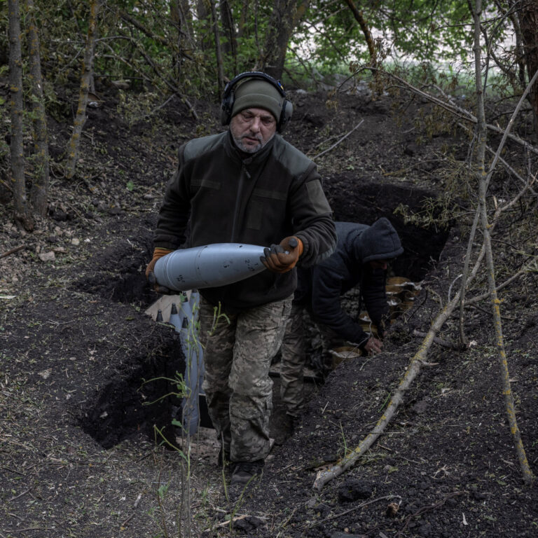 Internal Audits Shed Light on Ukraine’s Secret Weapons Spending