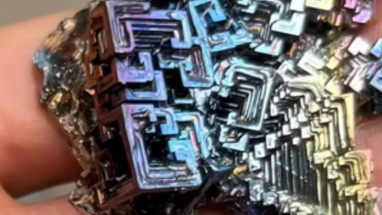 A Deep Dive into Molten Bismuth