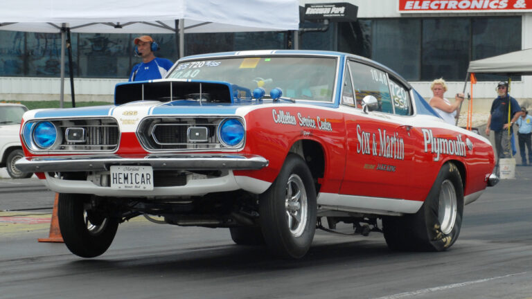 This Limited-Run Barracuda Packed One Of The Rarest Engines Of All Time