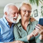 These Are Some Of The Easiest Smartphones For Seniors To Learn How To Use (According To Users)
