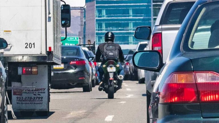Lane Splitting Has Been Legal In Minnesota For 3 Months. Here's How's It Going