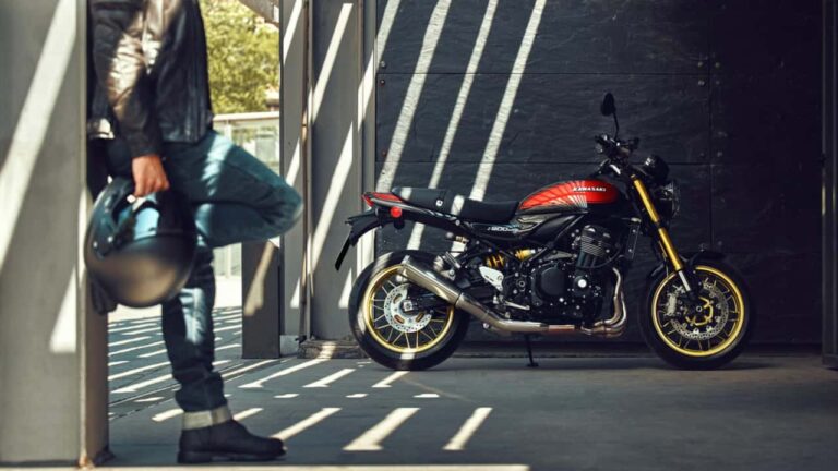 Kawasaki's New Z900RS SE Is a Superbike In Disguise, and You're Going to Want One