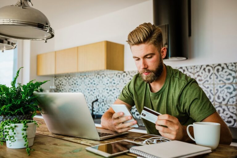 The pros and cons of cash-back credit cards